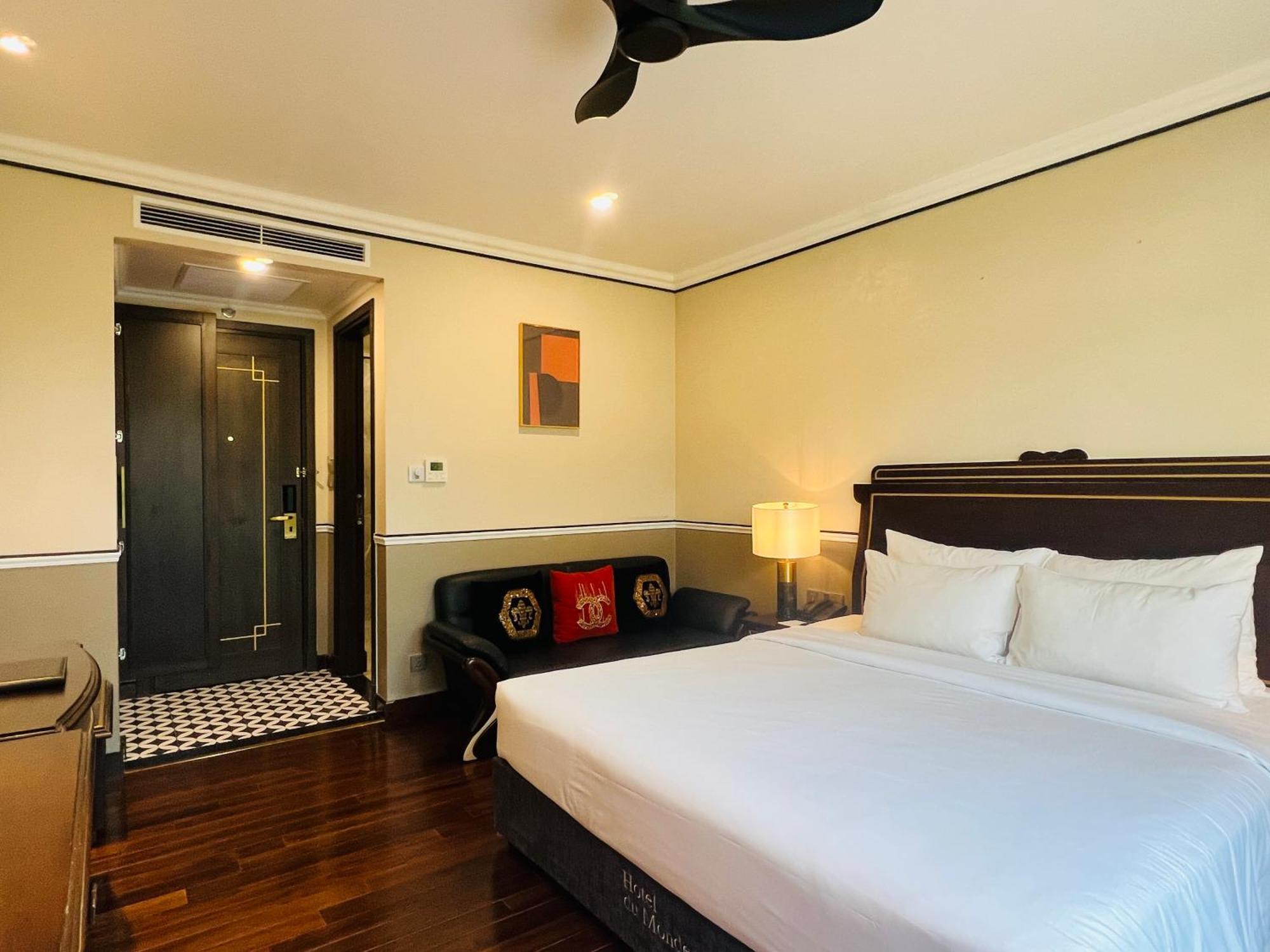 Hotel Du Monde Art Hanoi Bagian luar foto