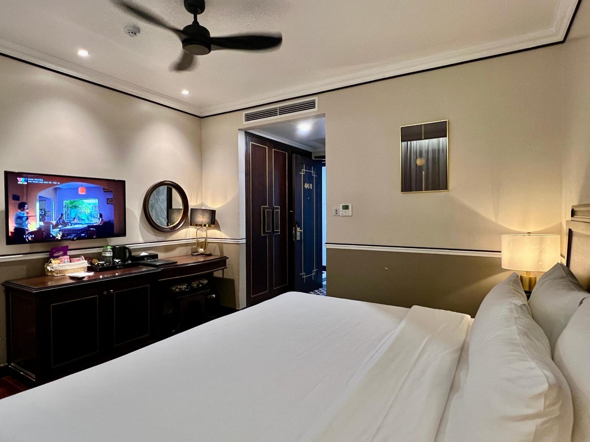 Hotel Du Monde Art Hanoi Bagian luar foto