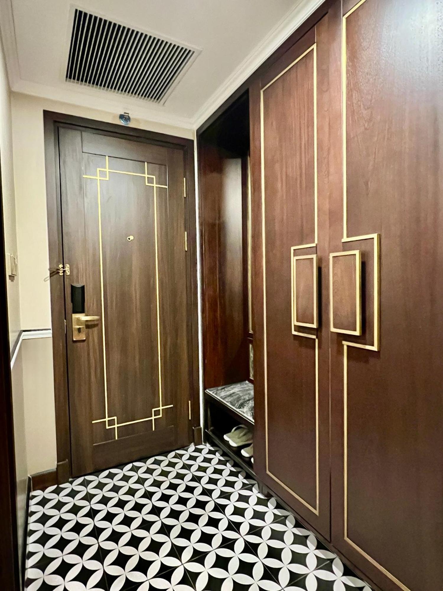 Hotel Du Monde Art Hanoi Bagian luar foto