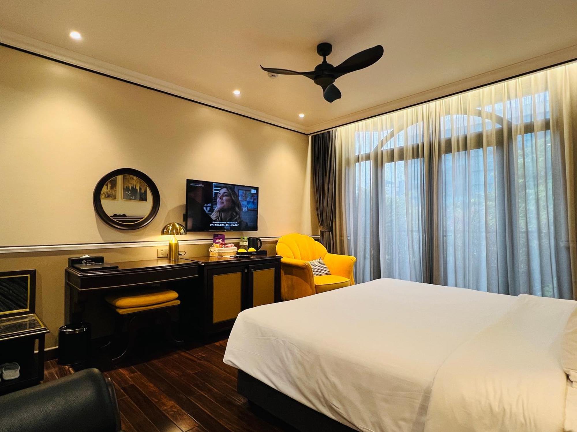 Hotel Du Monde Art Hanoi Bagian luar foto