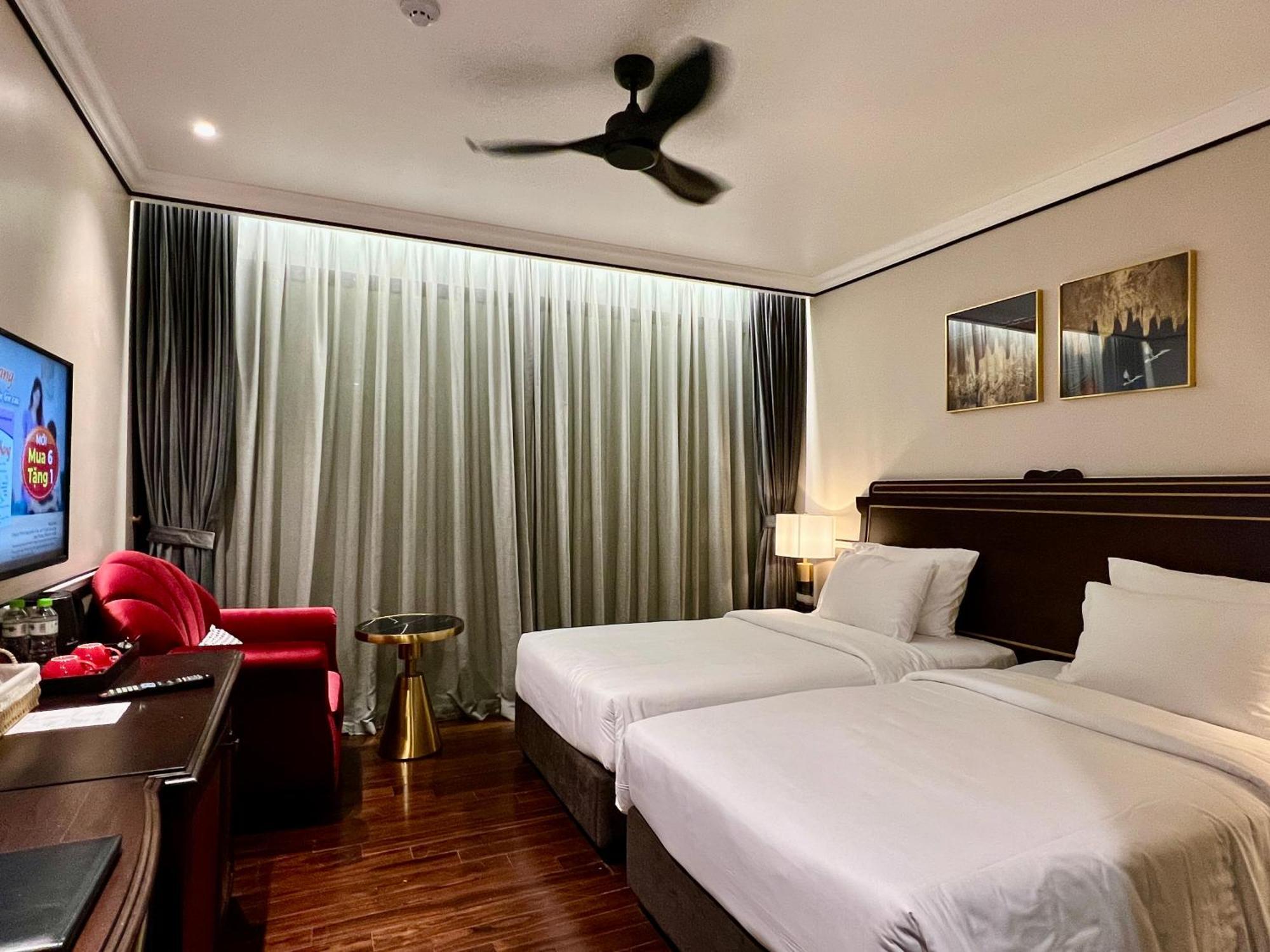 Hotel Du Monde Art Hanoi Bagian luar foto